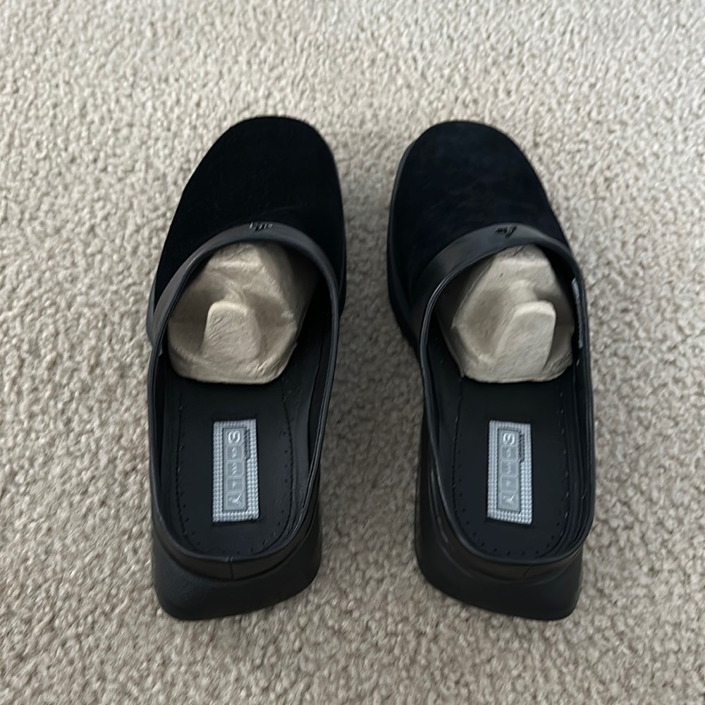 Jordan Two3 R & B Triple Black
